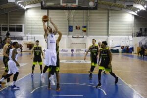 CSM Mediaș a fost învinsă în deplasare de Dinamo